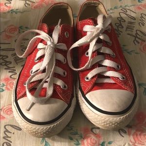 Kids converse